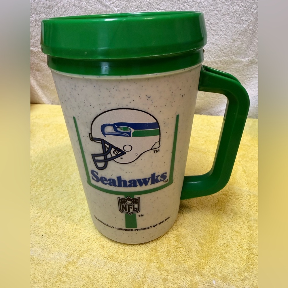 Vintage 7-11 Aladdin Seattle Seahawks NFL Mug with Green Handle 20oz